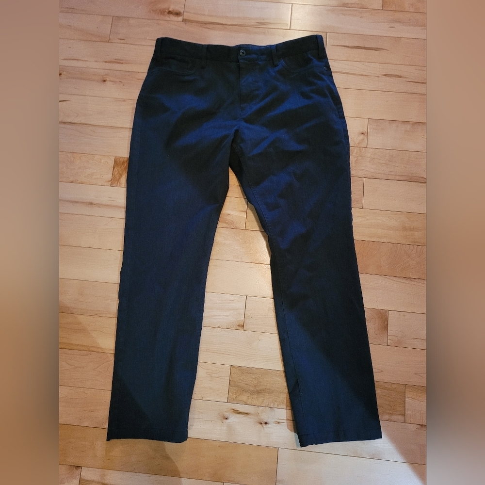 Reaction Kenneth Cole men's size W36/L30 black pants